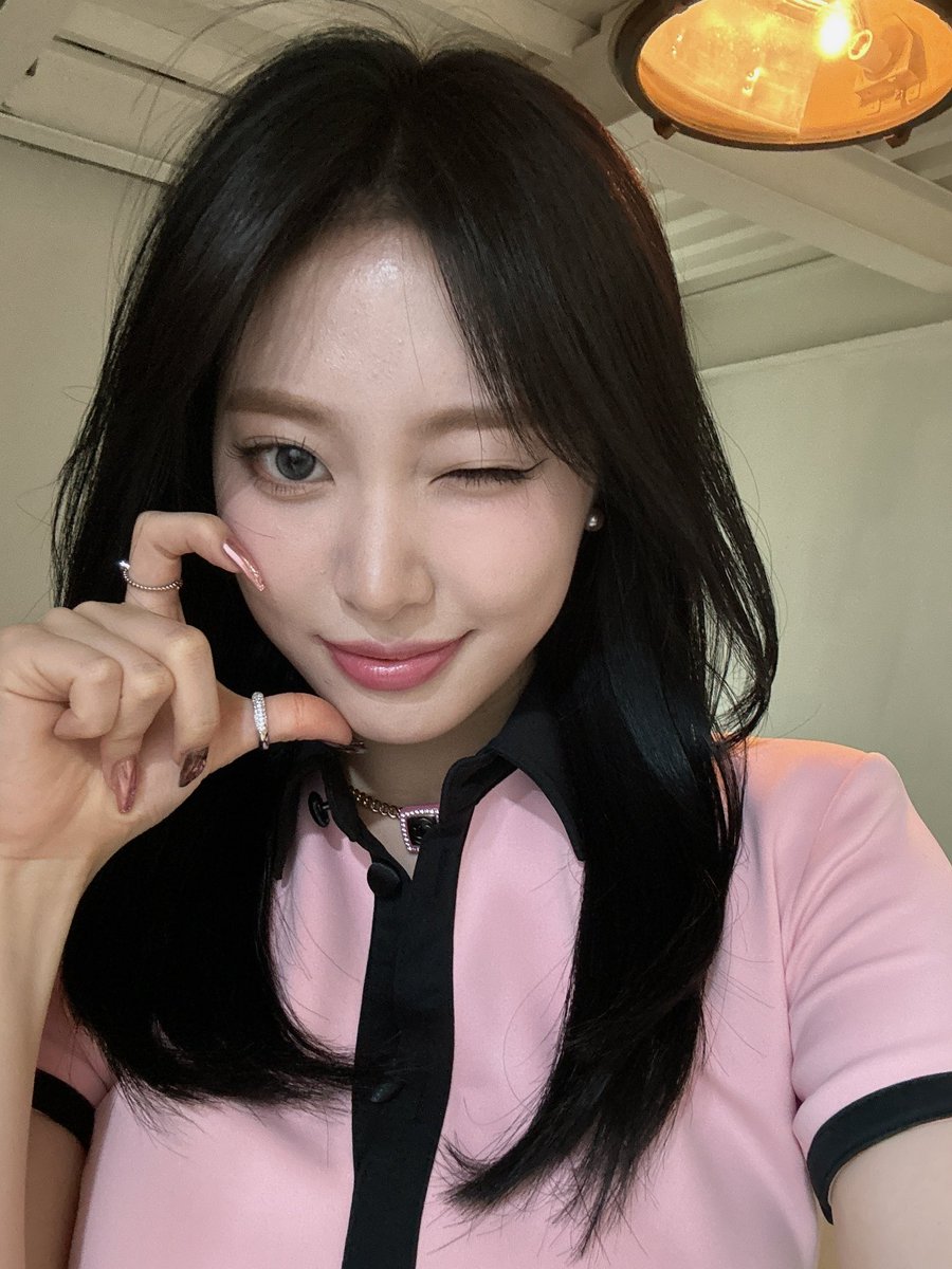 wklybbl's tweet photo. 240629 🦌 2:19pm kst https://t.co/dKcwXV8rpa