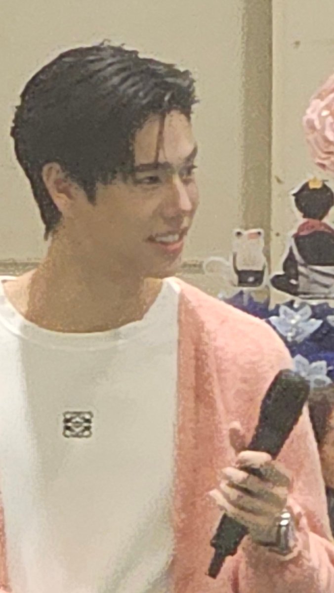 theziipz's tweet photo. เต้นดุ๊กดิ๊กๆ เหมือน AI ภูวินทร์บอก 😂

29JUN GreatTimeWith PHUWIN 

#LoveEmbracesPHUWIN 
#phuwintang @phuwintang https://t.co/K8AZTehbbl