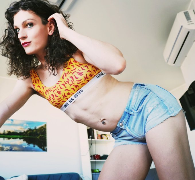 Hi guys 😘  https://t.co/l8KNrYtEBT https://t.co/rco3ztuuoG<a href="/tag/mvsales"class="tags"><span>#mvsales</span></a>