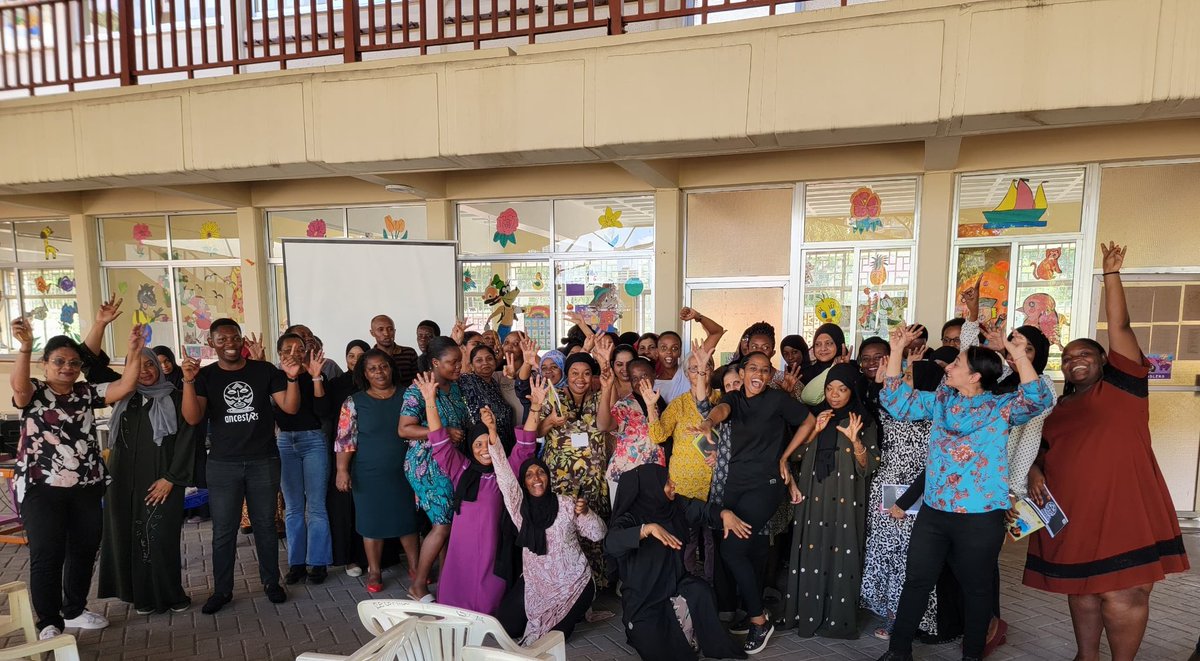 OnaStories's tweet photo. Onastories team conducted a storytelling workshop for nursery and primary school teachers at Shree Hindu Mandal Nursery School campus 

The training was engaging, covering the fundamentals of storytelling and effective storytelling techniques for students. https://t.co/n20p0i4XD6
