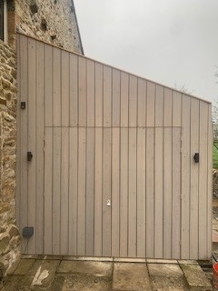 merritt_fryers's tweet image. Check out this stunning larch cladding screen our Joinery department created recently for a Barn Conversion in the Yorkshire Dales for one of our customers #barnconversions #yorkshiredales #larchcladding #wooddesign #craftmanship #joinery #merrittandfryers #skipton