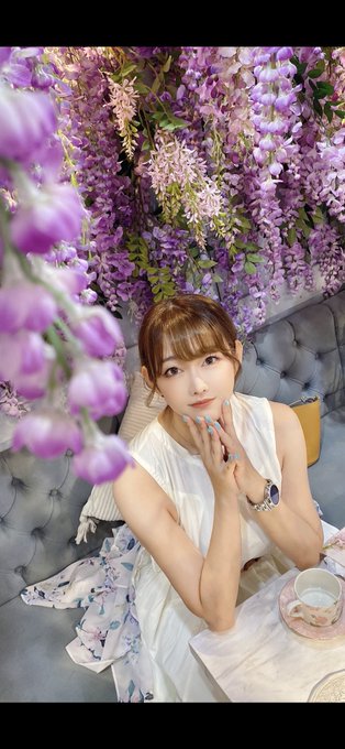 10万歳くらいになってくると下2桁くらいはちょうどもうわからないんですが、今年もお誕生日を迎えました✨  誕生日プレゼントをあげたいよーな、でも事務所にわざわざ送るのは面倒なよーな&hellip;という方&hellip;🥹 ドクペをください🥹  https://t<a href="/tag/%E8%A5%BF%E9%87%8E%E7%BF%94av16%E5%91%A8%E5%B9%B4%E3%81%A7%E5%BC%95%E9%80%80"class="tags"><span>#西野翔av16周年で引退</span></a>