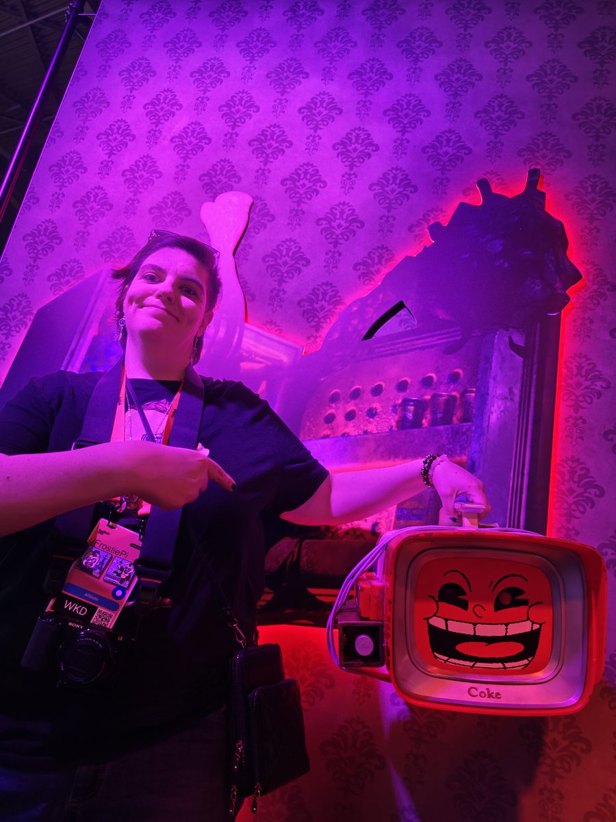 #oncehuman is at twitchcon!