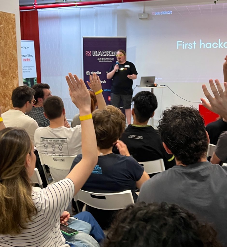 hackbarna's tweet photo. We are starting the official part and welcome everyone who is attending #hackathon for the first time 💪🏻🤩
Estamos iniciando la parte oficial y damos la bienvenida a todos los que asisten por primera vez al #hackathon #hackBCN #ai #barcelona
@AISaturdays_ES @PyLadiesBCN @PyBCN https://t.co/6W9CKGBAas