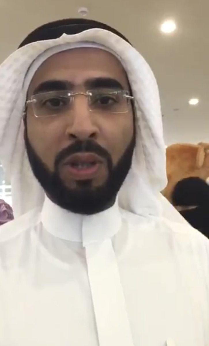 قبل سنوات عرّفنا مشروع إعلان الميزانية العامة للدولة حينما كانت شركة تأثير مكلفة بتنفيذه ؛ على أخ خلوق جداً اسمه [ هيثم الحواس ].. 
،،
هذا الرجل نبيل وراقي في كل تفاصيل تعامله، بشهادة كل من تعامل معه، أنيق حتى في الكلام وفي الصمت.. شهم وصاحب مروءة.. أمين وصادق ونزيه.. 
،،
تلقينا