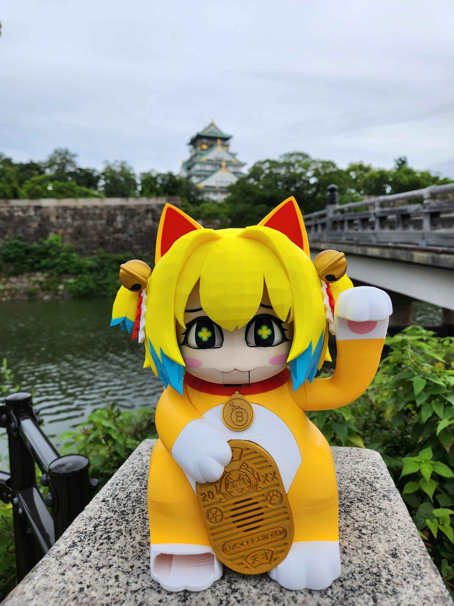 Nyao_Master's tweet photo. 今日は大阪城にゃ！ 
明日はプリボム６で皆と握手するにゃ～🍍

#プリボム
#ボンバーガール 
#ボンガ https://t.co/acdzvjlH4W