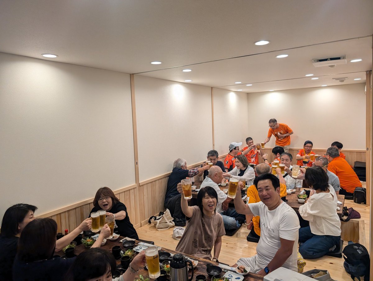 TeamBONDS 梅雨払い🍺

チームは水戸戦
頑張れレノファ山口⚽

楽しいメンバーで
念を送ります✨

#レノファ山口　#renofa
#長州屋