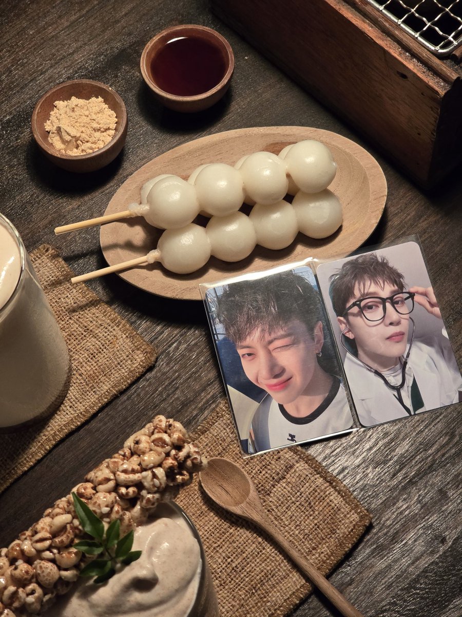 📍대전 카페사소한

당고당고당고 🍡
맷깅이 살짝 늦어서 같이 못찍음 ㅋㅎㅋㅎㅋ

#석메추