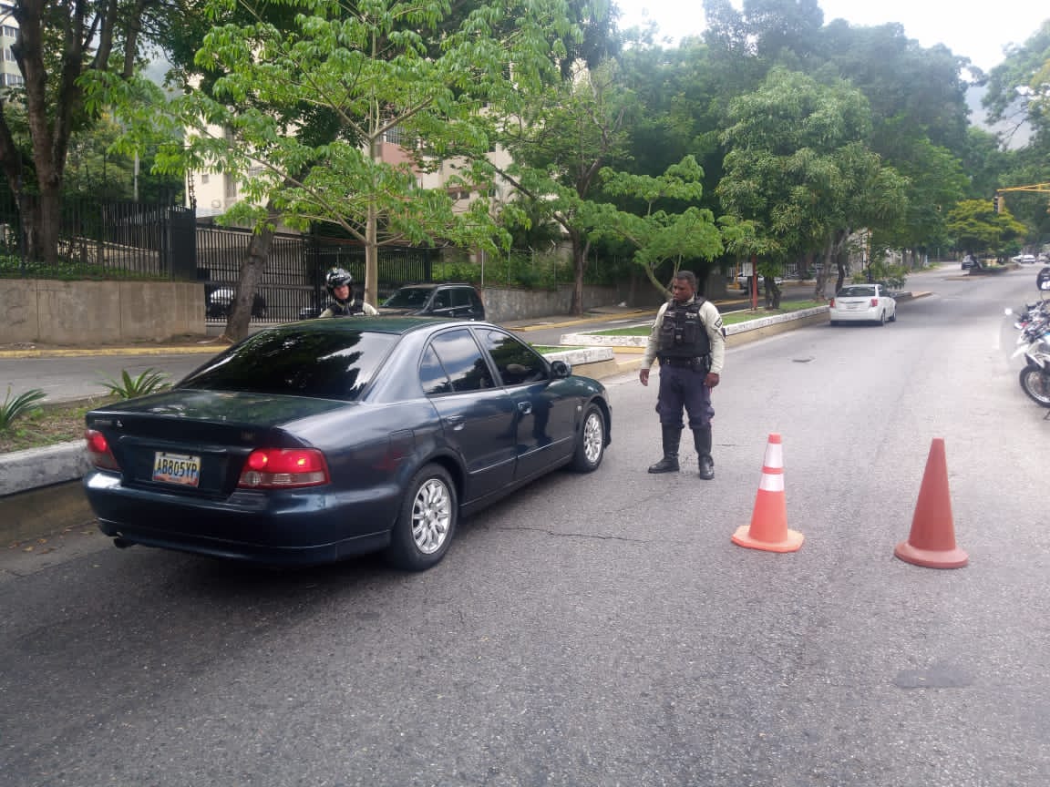 #29deJunio Cumpliendo lineamientos del <a href="/MijpVzla/">MPPRIJP</a> se informa a la ciudadanía  Puntos de Atención al Ciudadano (PAC) bajo estricta supervisión se encuentran activos en: #LosDosCaminos #Sebucan #AvSanz #Petare  #LaUrbina  #UrbTerrazasDelAvila #LosCortijos #LaCalifornia #Mariches