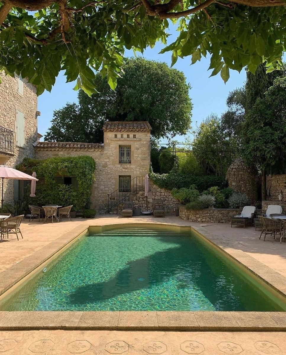 gardensterraces's tweet photo. Provence, France https://t.co/al8XvbgYWK
