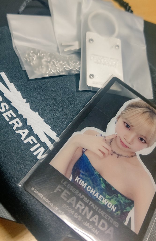 韓国のアイドルで一番最初に好きになって推しになったチェウォンさんを
こうして今も推せてることが幸せなことだなと(  ´˘`  )
今日はとってもいい日だった·͜·ᰔᩚ

채원 사랑해요ᡣ𐭩  ̖́-