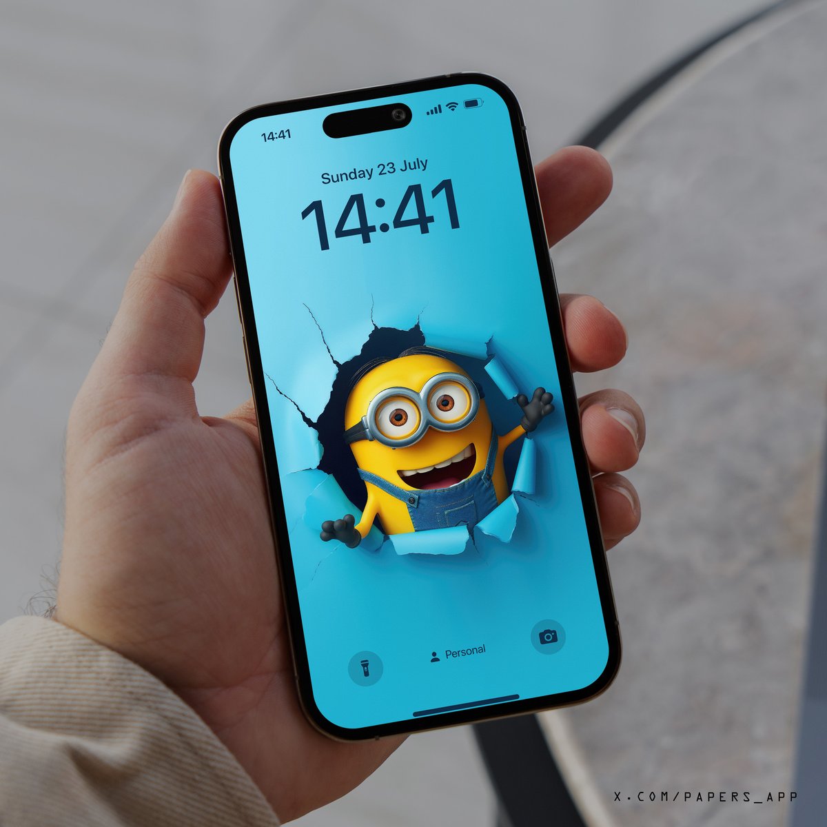 Papers_app's tweet photo. Let the Minion #Wallpaper bring fun to your homescreen! 🔥 https://t.co/elEBvJ2uZ8