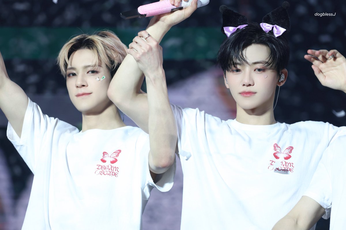 dogblessJ_mz's tweet photo. 240629 TDS3 in SINGAPORE

#잼젠 #NCTDREAM 
#재민 #JAEMIN #제노 #JENO https://t.co/2blbqOrULG