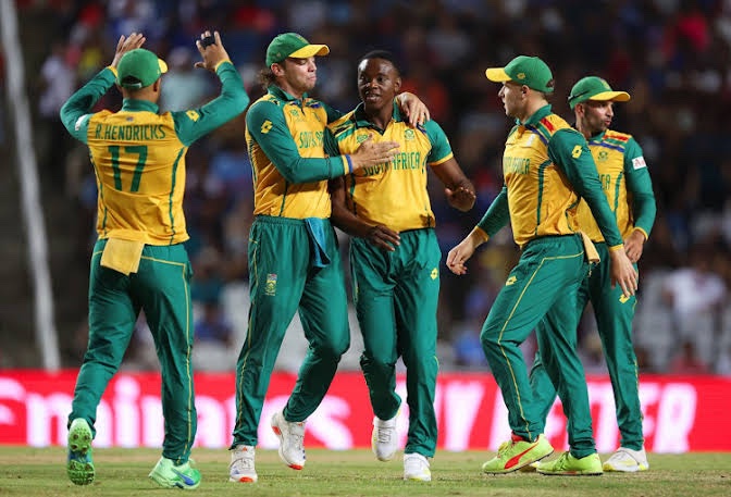 PG_Mthimunye's tweet photo. We are ready for this.
A generation has been building to the Moment.
Now we achieve it🇿🇦🏏🏟️
#ProteaFire
#WorldT20Final https://t.co/6FLUMEWFh1