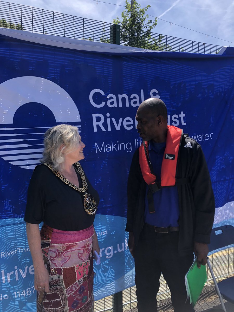 Lorna Reith (@lornareith) on Twitter photo The Mayor of Haringey thanks <a href="/CRTSouthEast/">Canal & River Trust London & SE</a> for free boat rides at <a href="/FerryLaneN17/">Ferry Lane School</a> and FLAG community Green Day The Mayor of Haringey thanks <a href="/CRTSouthEast/">Canal & River Trust London & SE</a> for free boat rides at <a href="/FerryLaneN17/">Ferry Lane School</a> and FLAG community Green Day