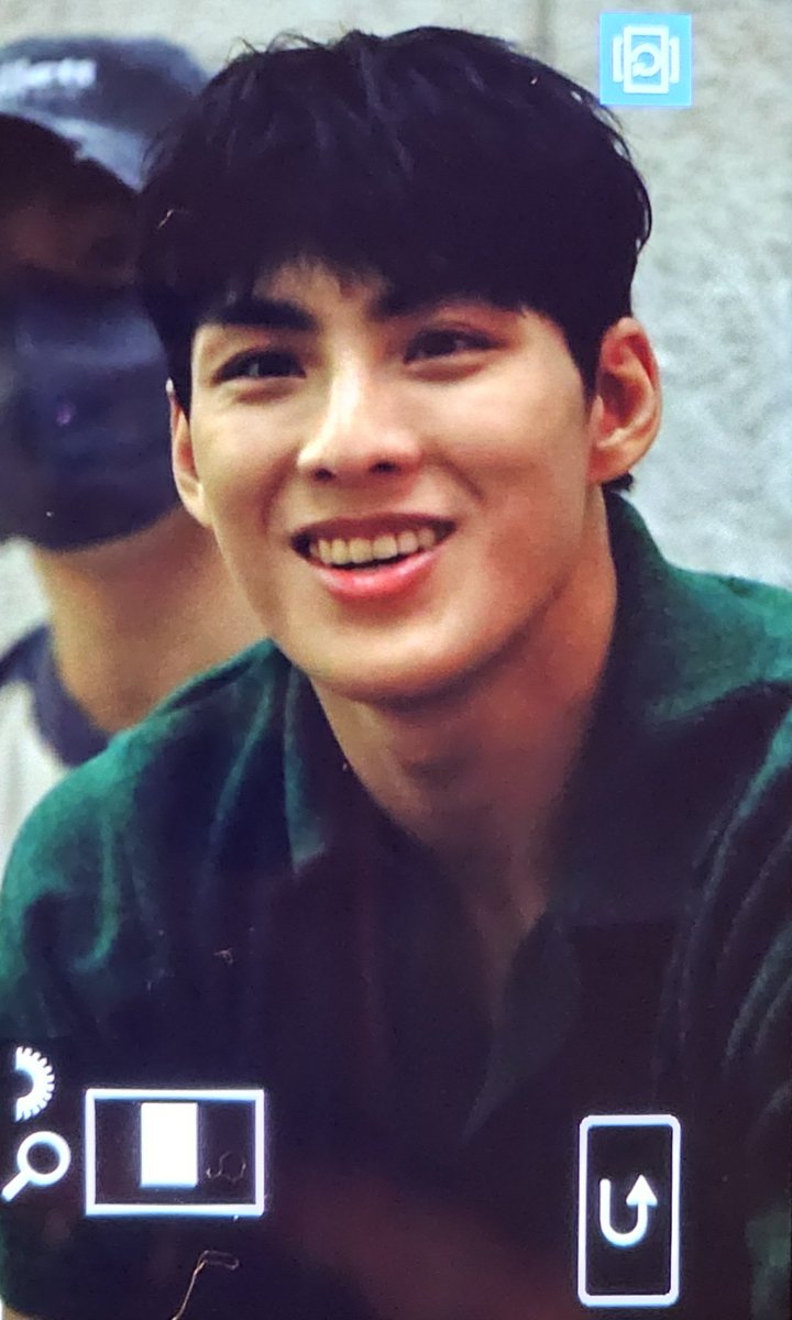 240629 주안이 팬미팅
오랜만에 만나서 반가웠어☺️
#서성혁 #성혁 #SUNGHYUK #TAN #티에이엔