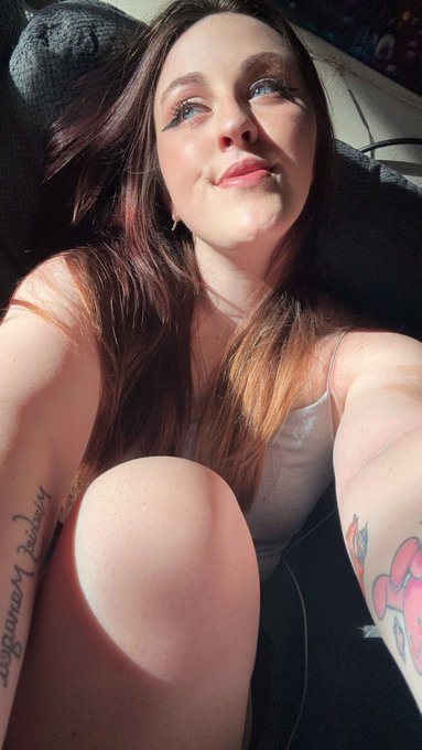 Good morning! ☀️🌇 #sunshine #morning #GoodMorning https://t.co/sHXsscZed4<a href="/tag/sunshine"class="tags">#sunshine</a><a href="/tag/morning"class="tags">#morning</a><a href="/tag/goodmorning"class="tags">#GoodMorning</a>