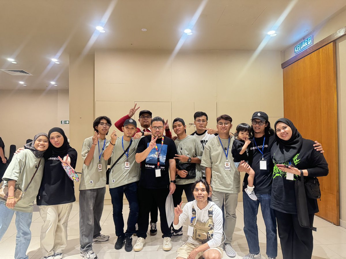 its a wrap!!!!
terima kasih Malam Galau Melaka!
<a href="/ELMIELMO/">Elmi</a> <a href="/malamgalaumy/">Malam Galau Malaysia</a>