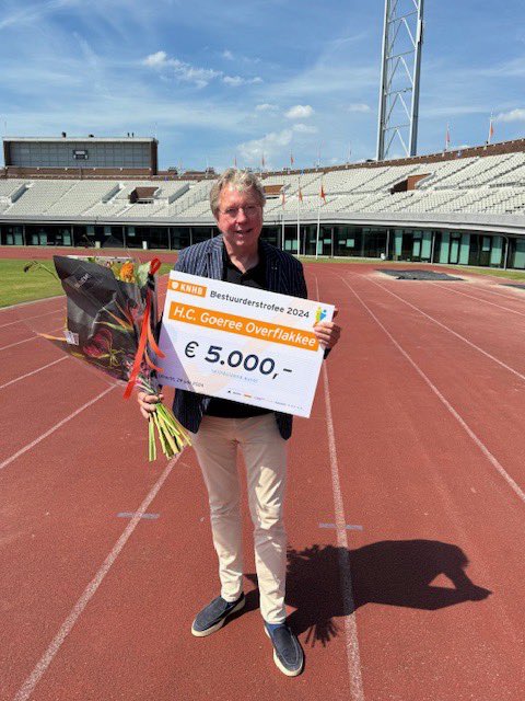 HCGO2012's tweet image. 🧡 Yes, HCGO wint de KNHB bestuurders trofee 2024!  HCGO voorzitter Jan Verhage ontving op zaterdag 29 juni tijdens de ALV van de KNHB uit handen van het bondsbestuur de bestuurders trofee 2024. Aan deze trofee is een mooie geldprijs van 5000 euro verbonden.
#hcgo @KNHB_NL