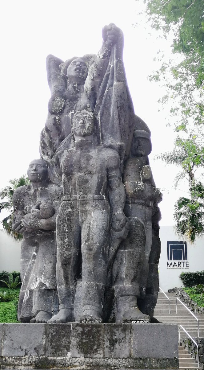 Ya instalados en el Museo de Arte MARTE. Recuerde: Feria del Libro, sábado y domingo. 📚📚📚😊