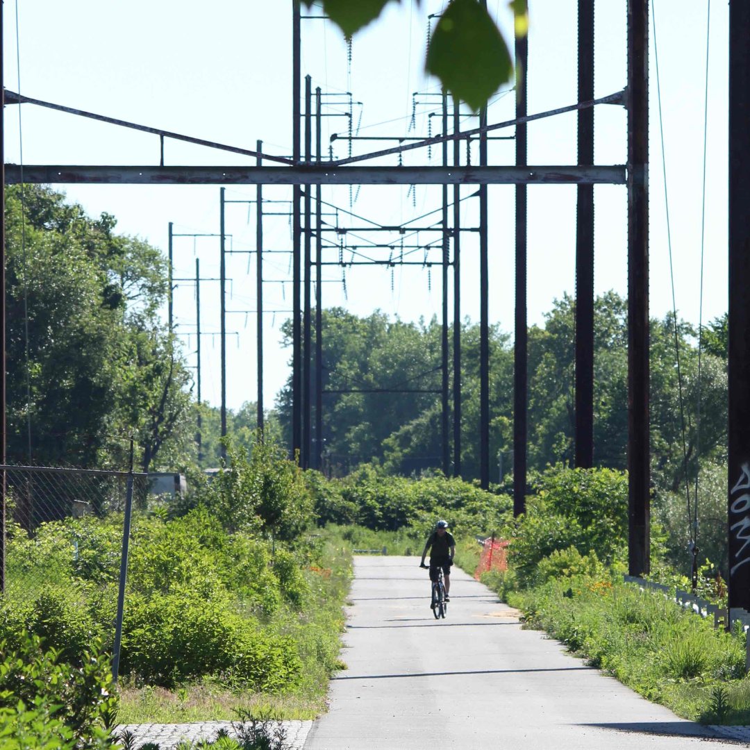 RiverfrontNorth's tweet photo. Summer scenes on the Riverfront North Greenway ๐ฒโ๏ธ
#RiverfrontNorth #PhillyParks #SummerInPhilly #Philadelphia #NortheastPhilly https://t.co/7JeZkdMgGu