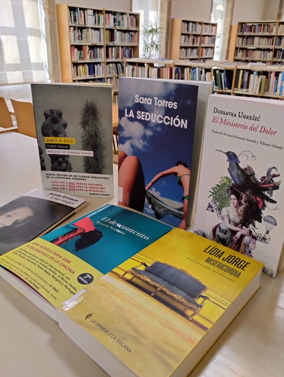 Esos libros que nos estabades a pedir xa están agardando por vos nos andeis  da biblioteca.