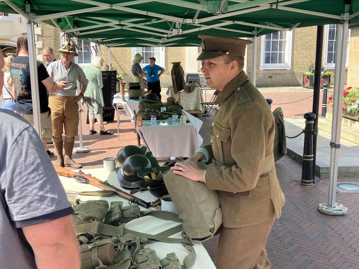 We’re supporting the opening weekend of <a href="/Huntshistfest/">Huntshistoryfest</a> with World War I reenactors on #Huntingdon Town Square 11am - 4pm today and tomorrow. Do come along; it’s free and fascinating! 😀