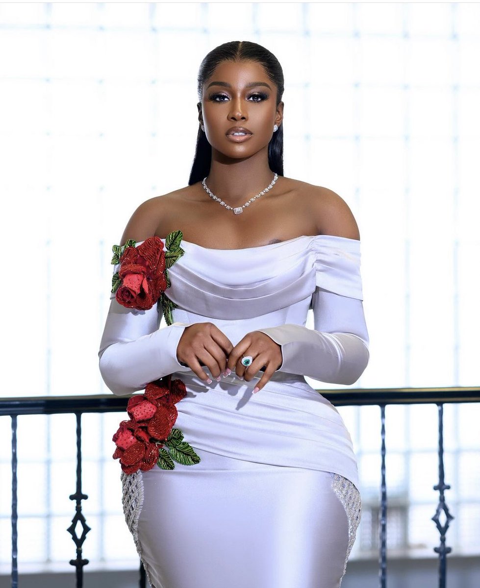 A thread of guests attending Sharon Ooja’s White Wedding. 

1. Actress - Lilly Afegbai