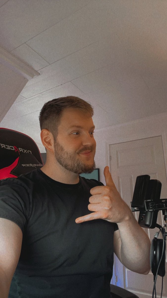 th0sk tweet media