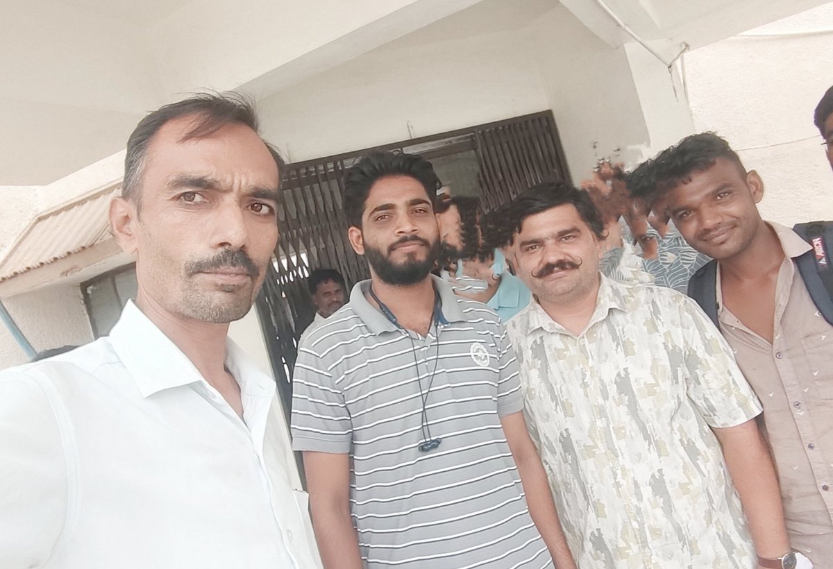 niluaksh143's tweet photo. @YAJadeja @RaviValand5 https://t.co/aLjj9Mq8NP
