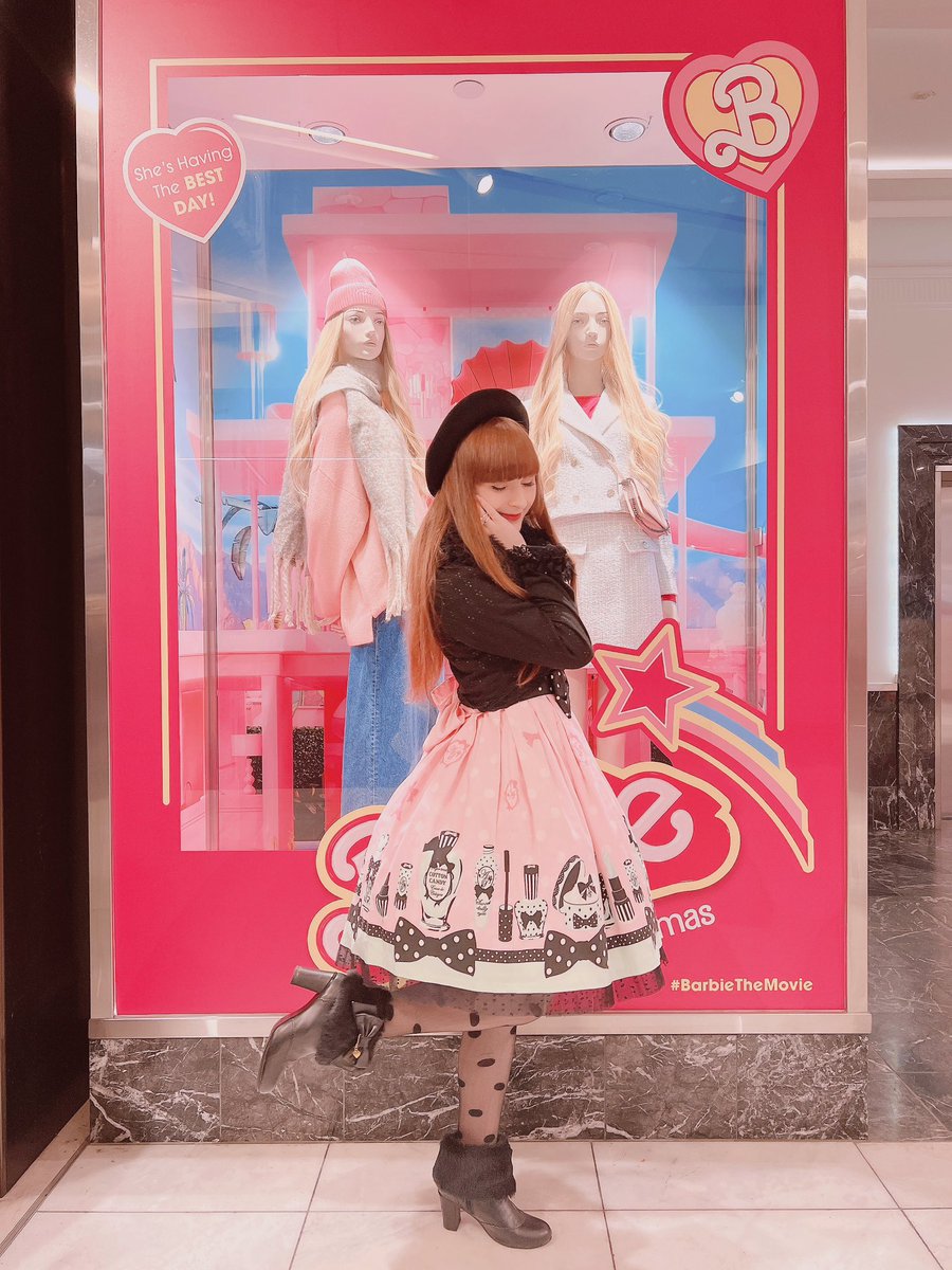 A Fantasic Dolly~ 🎀🖤
~
#ロリータファッション #angelicpretty #lolitafashion #sweetlolita #eglcommunity