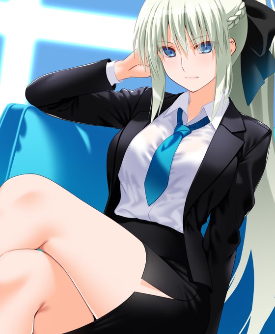 生足スーツモルガン陛下の姿^^スゥ---ハァアアァ(深呼吸)#FGO 