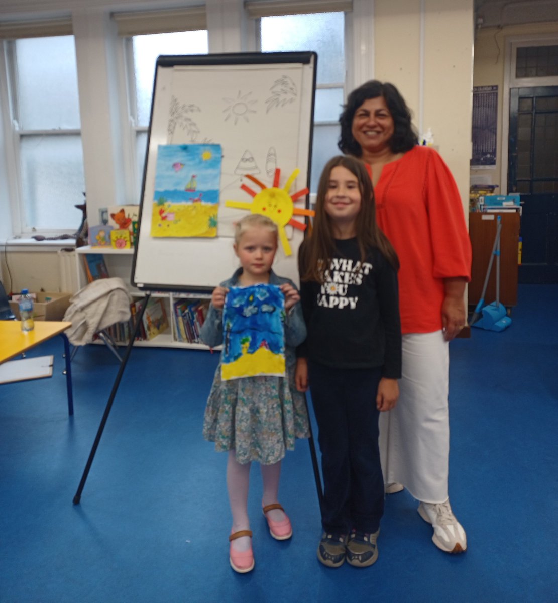 corkcitylibrary's tweet image. We had a great time with the young, talented artists at Fabiola’s Art Class in the City Library and Blarney Library! 🎨 🎉 

Their colourful works of art celebrated the Summer Solstice! 🌞 

#CorkCityLibraries #ArtAtTheLibrary