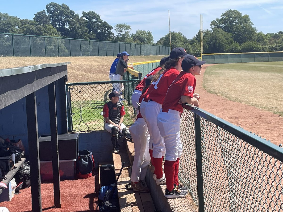 BritishBaseball's tweet photo. The Summer Cup is underway in gorgeous weather at Farnham Park

All pics @jodydemay https://t.co/5sFaWnJtdD