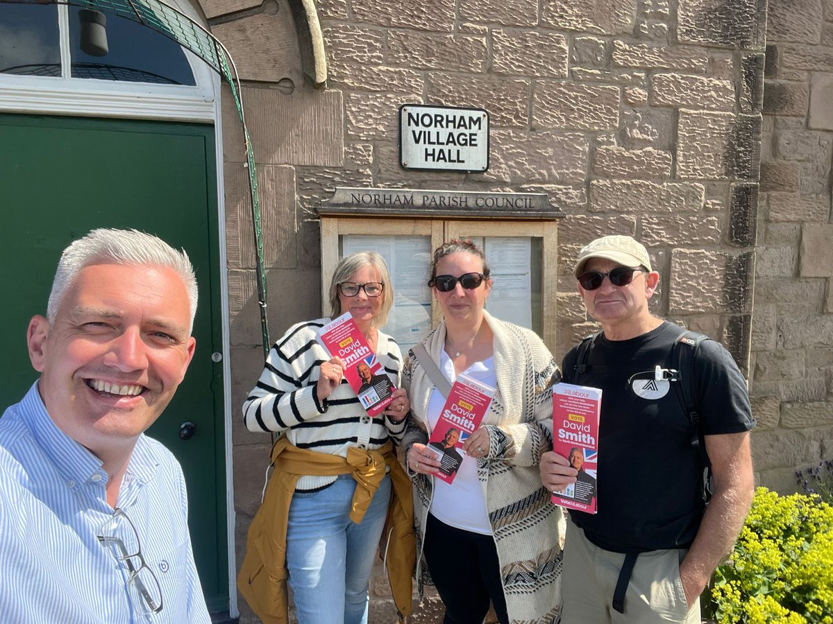 dsnorthnorth's tweet photo. Time for #Change in #Norham! Loads of support for @UKLabour on the doors this morning.

🌹🌹🌹 https://t.co/xn9cCLGSqc