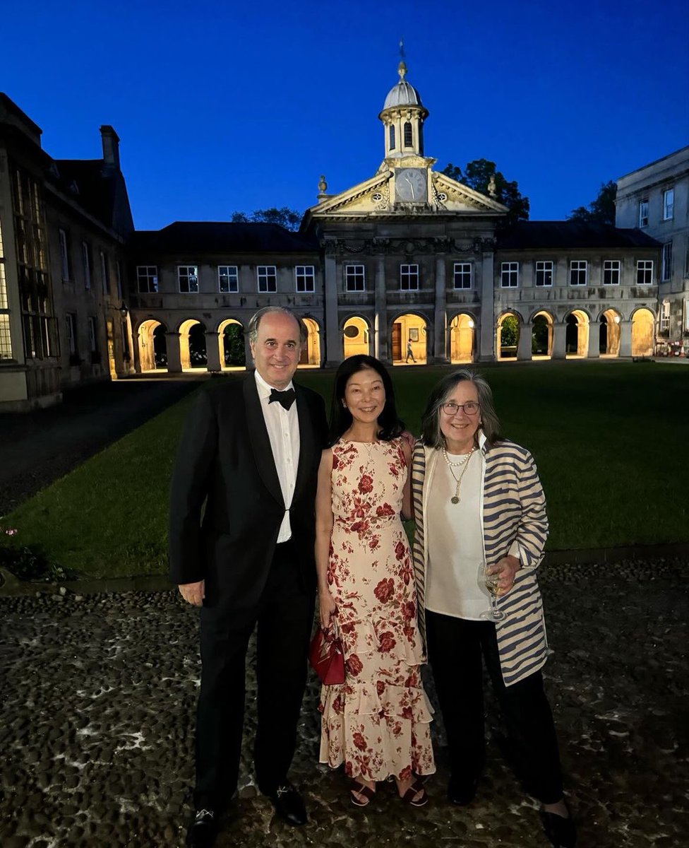 HarvardClubUK's tweet photo. It was a celebration of friendship and historical ties between @Harvard and @Cambridge_Uni. Thank you to Emmanuel Master Doug Chalmers for hosting, to guest speaker Robbie Stamp for an illuminating speech and to @HarvardClubUK Past President Joan Maclver for organising. https://t.co/cbVn6NJHmA