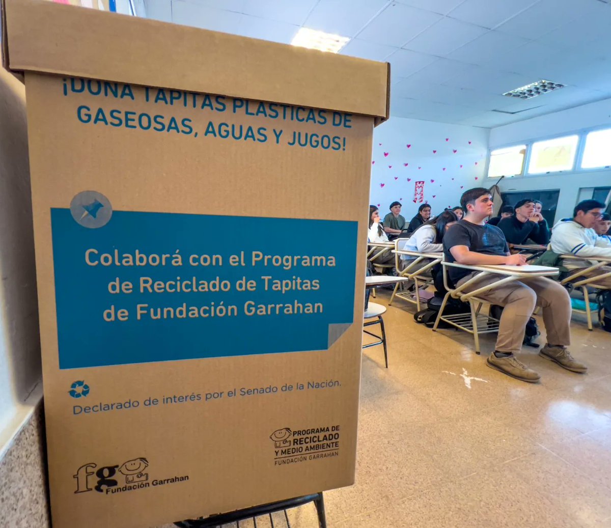 diego_riios's tweet photo. Fundación Garrahan

El día Jueves visitamos el colegio Agrotécnico Nacional en Tilimuqui, iniciando apertura al programa de recolección de tapitas en distritos. 

Un trabajo  junto a las escuelas del Departamento, del que participaron los estudiantes de 6 año . https://t.co/gxz5JdYEF1