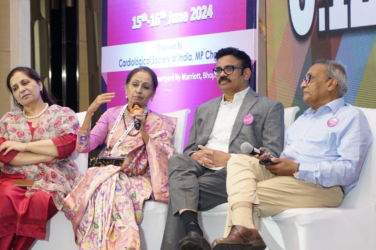 drprathapkumarn's tweet photo. Grateful for the opportunity to share knowledge at the Cardiological Society of India's Women's Wing in Bhopal. Celebrating the power of women in cardiology ! 🌟 #WomenInCardiology https://t.co/BoVbP8EQdD