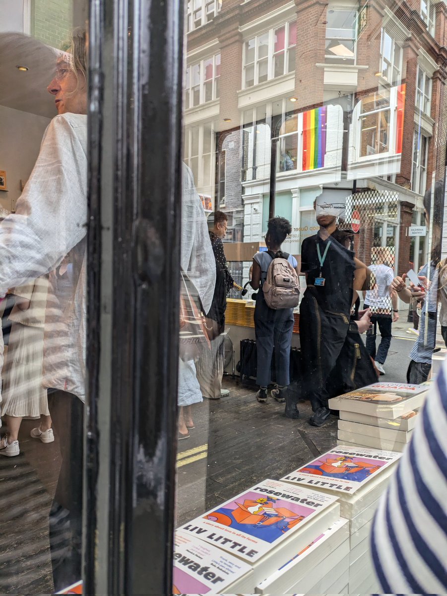 Beautiful #LondonPride to us all! Let's abolish fascist trans hate. Let's make surrogacy and abortion and hormones freely and abundantly available. Let's abolish the family. Let's bring hammers down on heteropatriarchy.