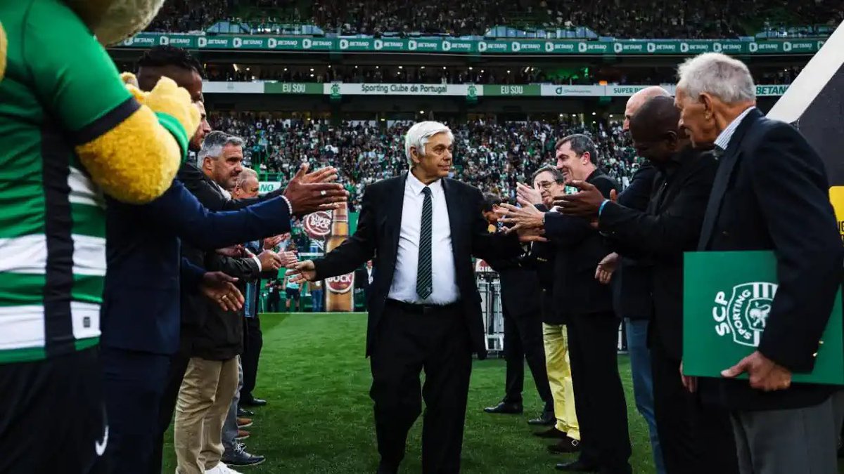 Brutal a forma como soubemos homenagear o Manuel Fernandes! 

E em boa parte ainda em vida, como deve ser! 

É muito assim que se cultiva a paixão, tratando bem as sementes do passado, e sementes como esta do Manel, darão Frutos eternamente! 

Obrigado 🙌🏻🙏🏻💚