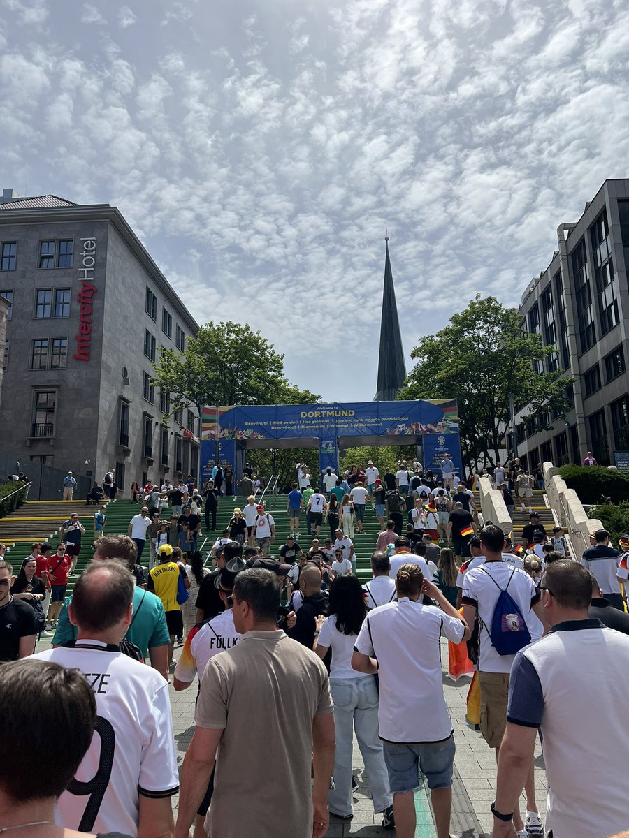 SimonSorensen9's tweet image. Dortmund🇩🇰😍