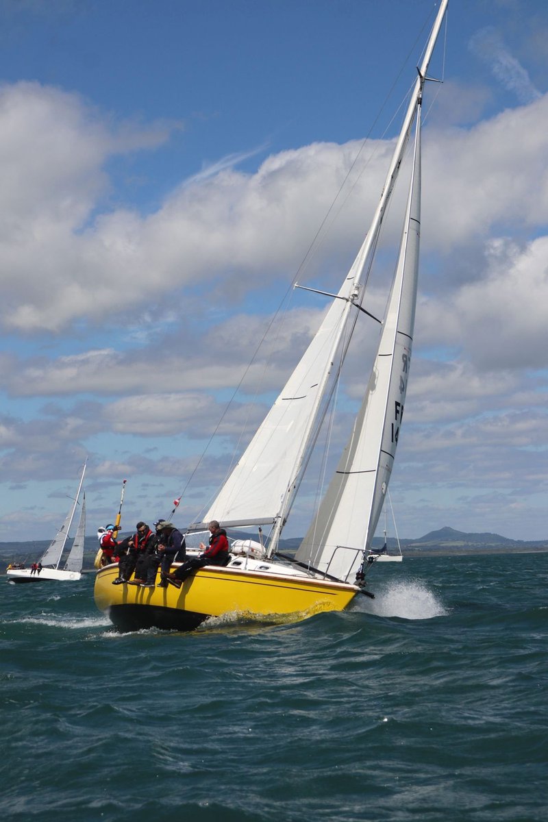 A big shout out to FULMAR FEVER who are still out there fighting to get back to Wicklow. With the whole Round Ireland community cheering them on we look forward to welcoming them across the finish line. 

Keep it going FULMAR FEVER 💪🍀
