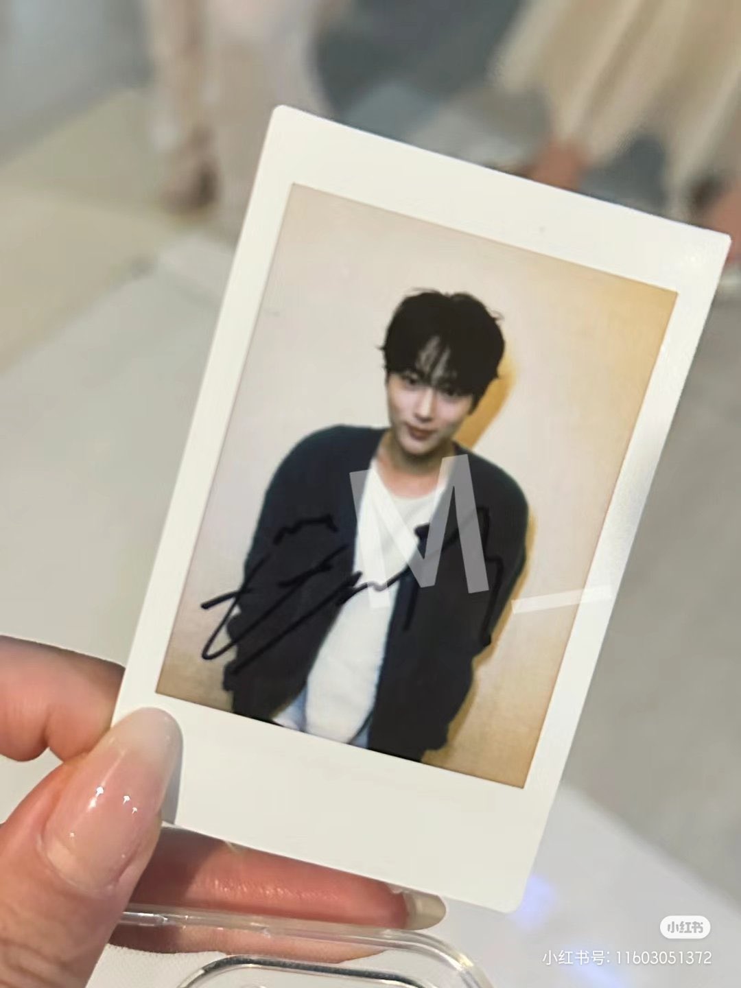 #ByeonWooSeok #변우석 直筆サイン入り チェキポラロイド 변우석 ピョンウソク サイン入りチェキ - メルカリ