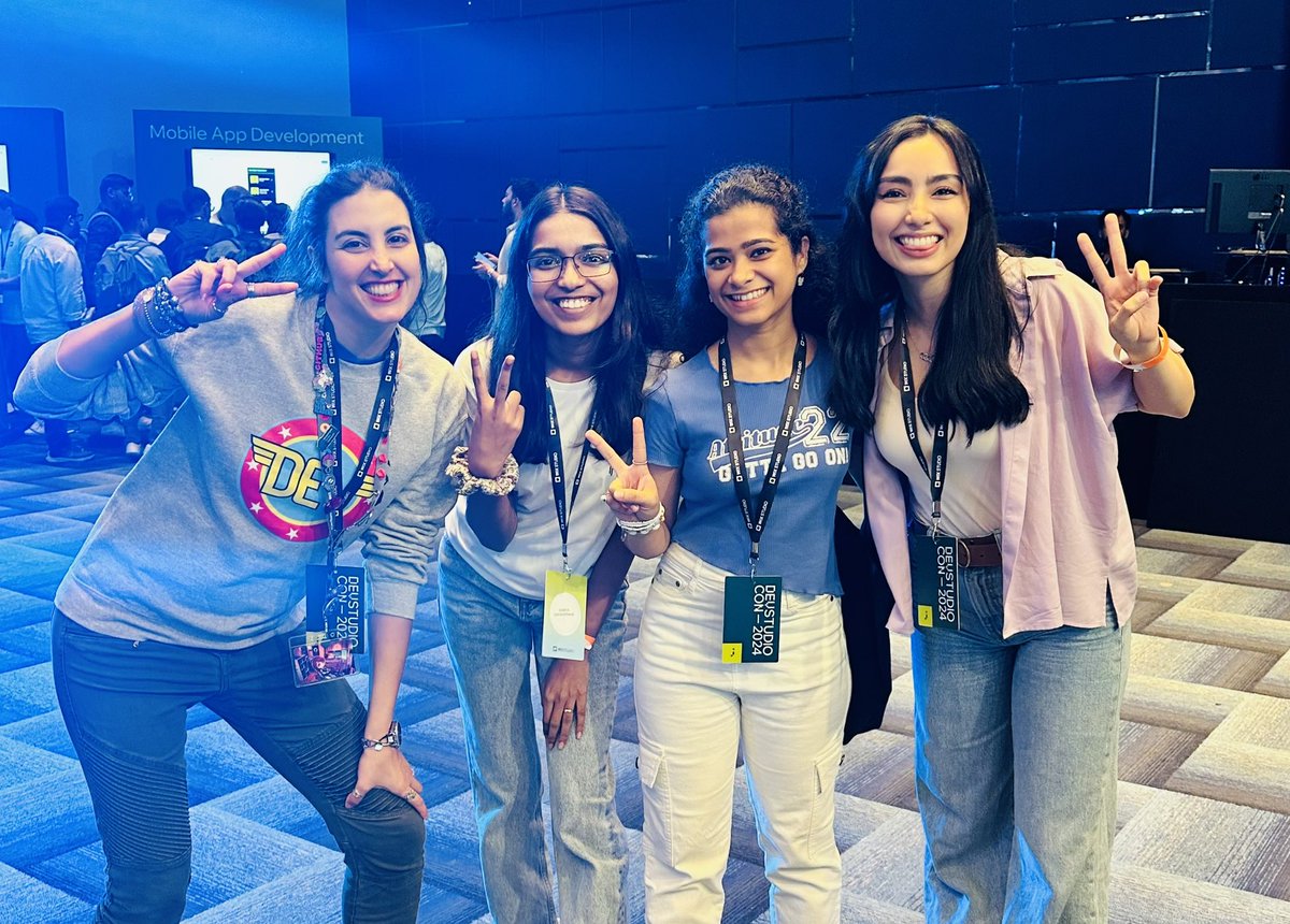 ping_Unnati's tweet image. Met the Super talented @MishManners @pikacodes ❤️
#DevStudioCon2024