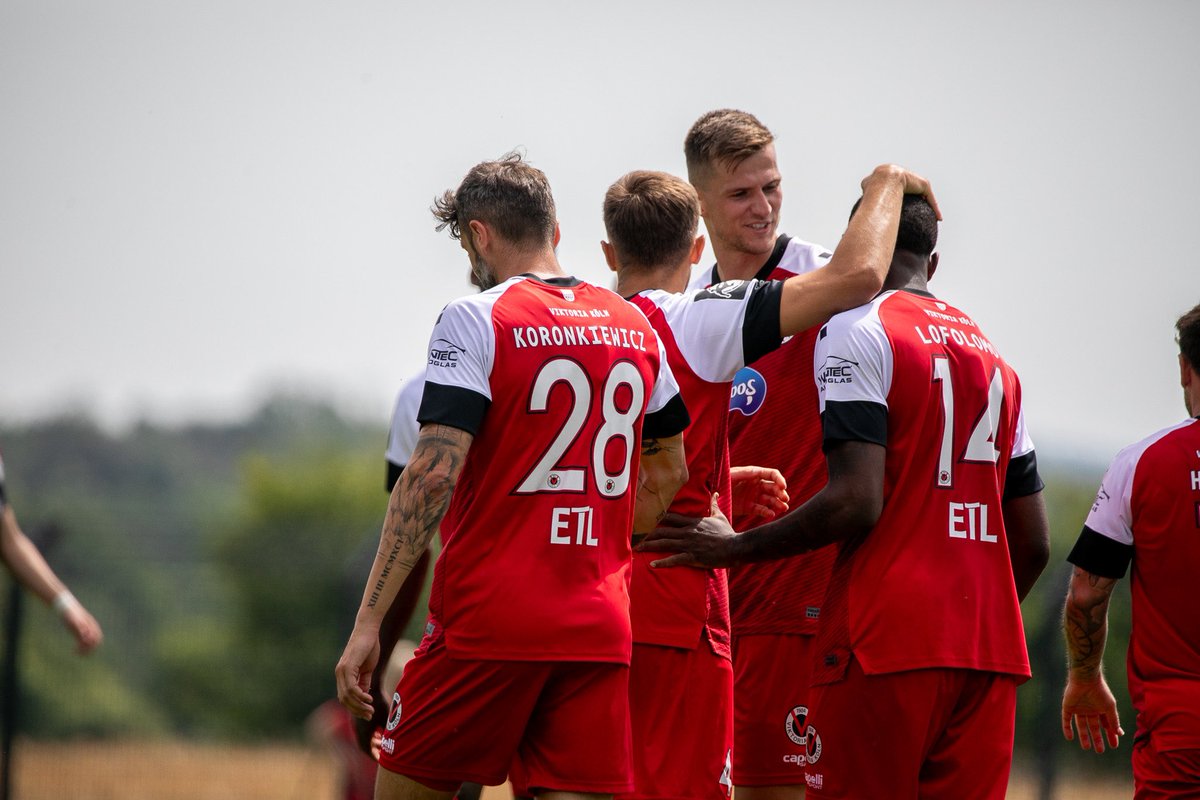 Test Nr 2️⃣✅

Gegen den Bonner SC gewannen unsere Jungs heute unter Ausschluss der Öffentlichkeit mit 1:0. Enrique #Lofolomo erzielte per traumhaftem Distanzschuss in Hälfte 1 den Viktoria-Treffer. ⚽️💪🏼
_____________
#Vussball #3Liga #Testspiel