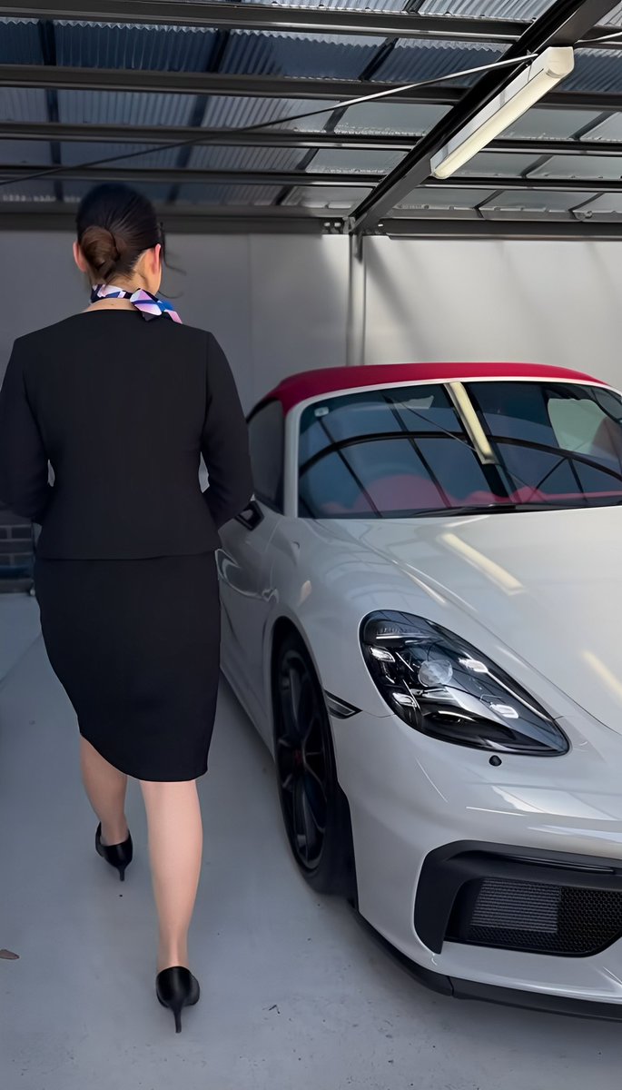 自動車販売店制服✨