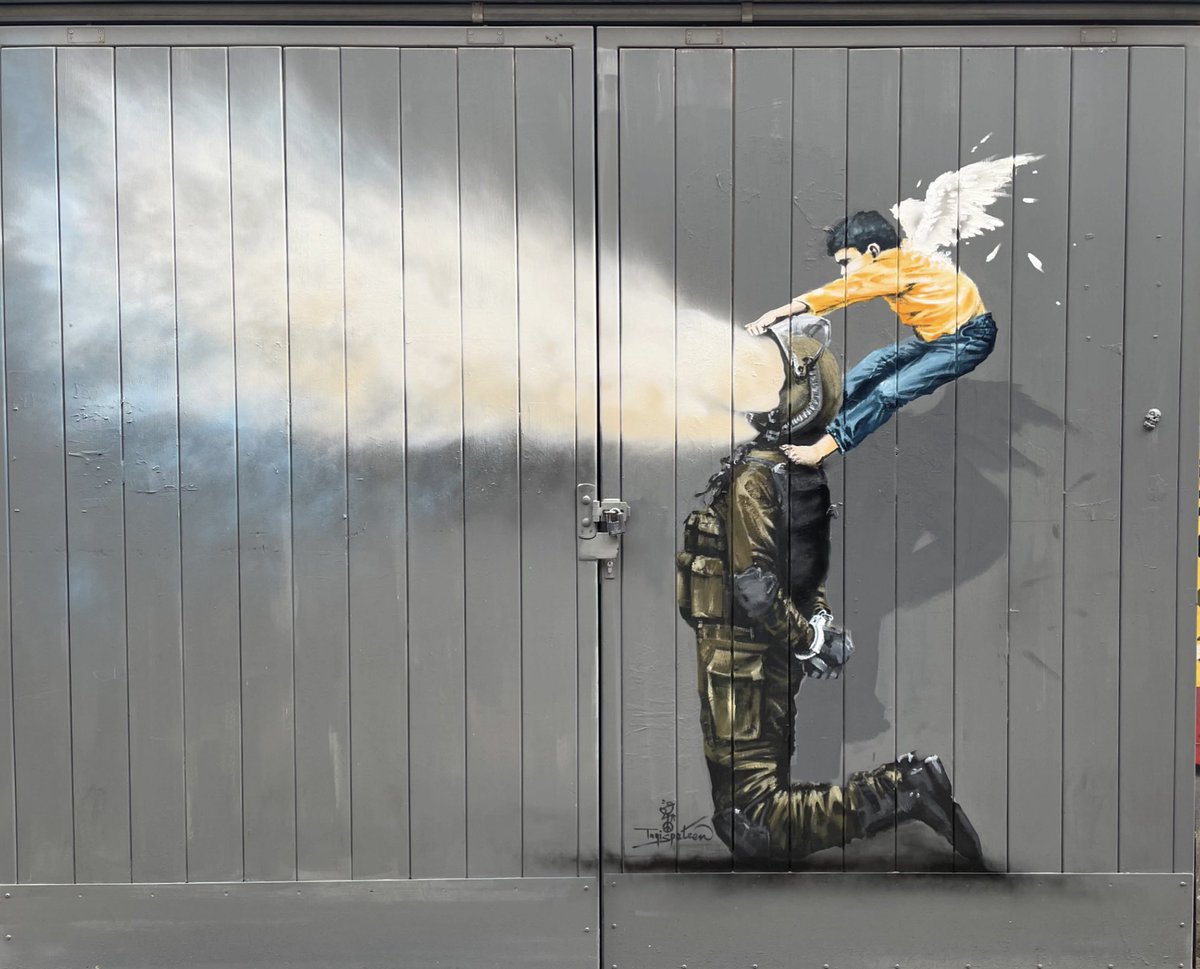 Work by #TaqiSpateen on Princelet Street  

#art #streetart