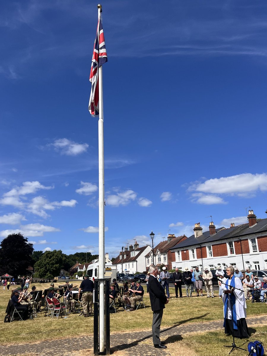 Wonderful to be able to say thank you to the Armed Forces this morning (including my wife!) as we celebrated #ArmedForcesDay in Rowlands Castle. The military make a huge contribution to our country and it's right we take the time to recognise all they do.
