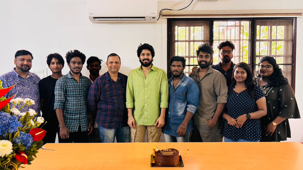 thespcinemas's tweet photo. Spcinemas team celebrating our hero’s @iamharishkalyan  birthday 
#Diesel
#HBDHarishKalya
@AthulyaOfficial @shan_dir @devarajulu29 @ThirdEye_Films @thespcinemas @vinayRai1809 @msprabhuDop @dhibuofficial @Sanlokesh @Richardmnathan @silvastunt @thilak_ramesh #Rembon @Udaykumar_Mix https://t.co/Bczc7xC3Rn