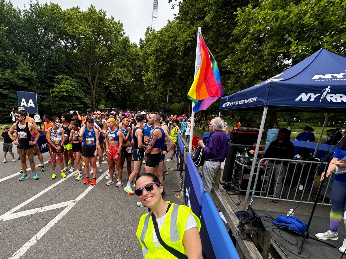 LPeynado's tweet photo. Ready to serve in the largest Pride Run in the world! #LoveIsLove @CSARunsAs1 @nyrr #happyrunners #runforlife https://t.co/W2BdhxKspc